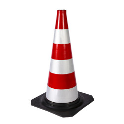 Cono stradale h. 54 cm con fasce rifrangenti - Classe 1 Cono stradale h. 54 cm con fasce rifrangenti - Classe 1